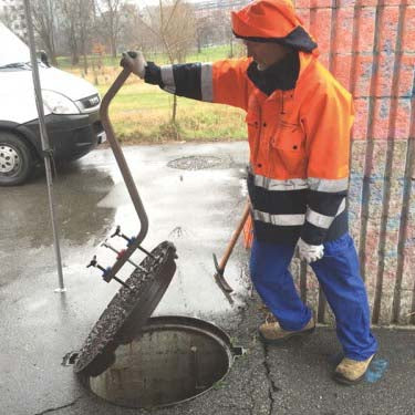 Italifters LB8 Manhole Cover Lifter Lever