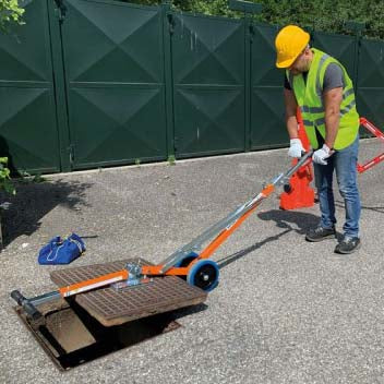 Italifters APS90 Folding Manhole Cover Lifter Lever with Wheels